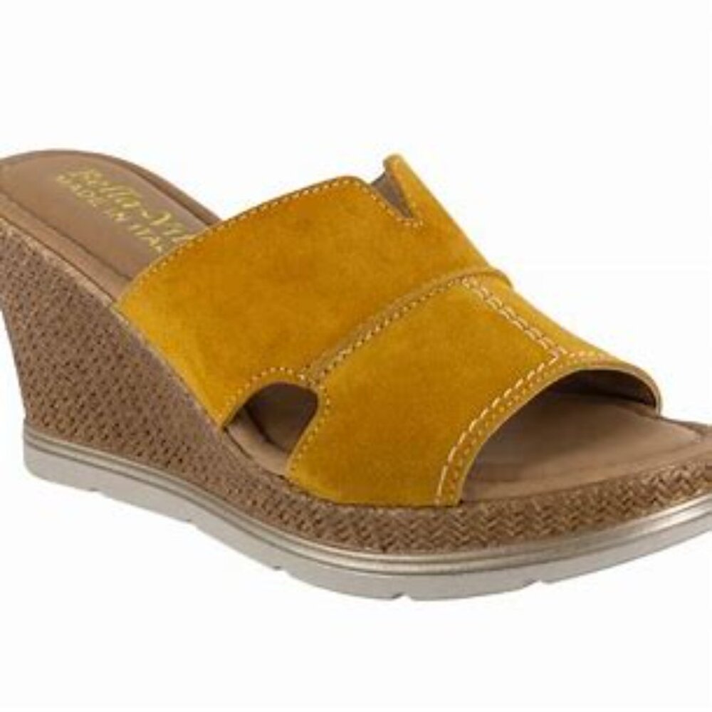 BELLA VITA  Suede Mustard Color ITALIAN Wedge Sandals Sz 9 EXTRA WIDE  X Wide XW